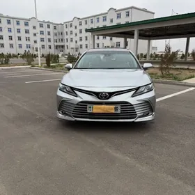 Toyota Camry 2022