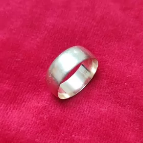 обручальное кольцо