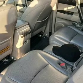 Toyota Highlander 2011