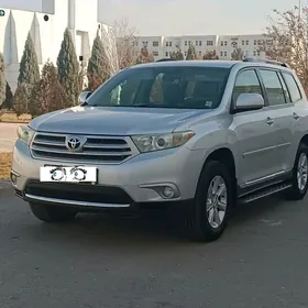 Toyota Highlander 2013