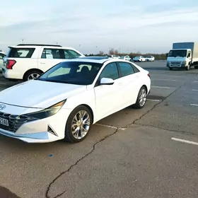 Hyundai Elantra 2020