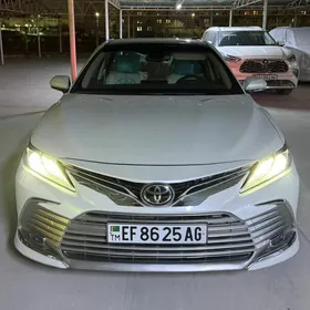 Toyota Camry 2022