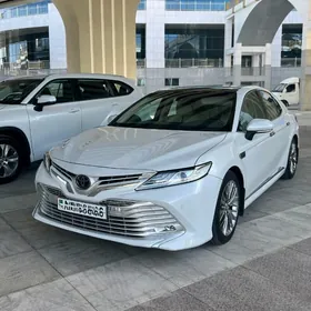 Toyota Camry 2018