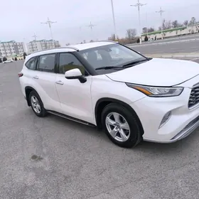 Toyota Highlander 2020