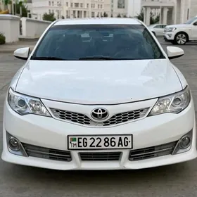 Toyota Camry 2014