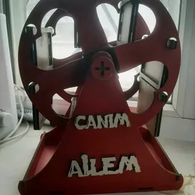 Surat goyyen sovgatlyk