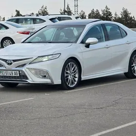 Toyota Camry 2020