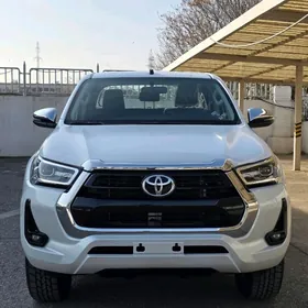Toyota Hilux 2025