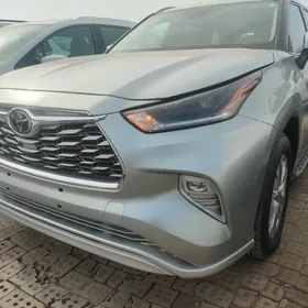 Toyota Highlander 2022