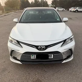 Toyota Camry 2020