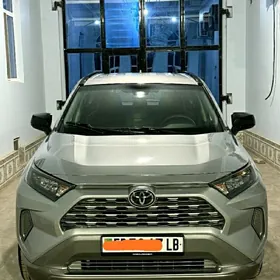 Toyota RAV4 2021