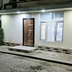 1mkr 1 etaj 2kom remontly