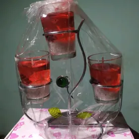 Подсвечник со свечами