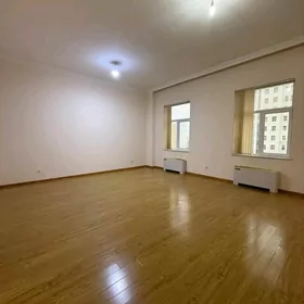 13 Tapgyr 3 etaž 4 komnat