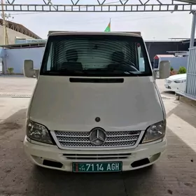 Mercedes-Benz Sprinter 3500 2001