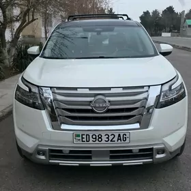 Nissan Pathfinder 2022