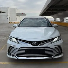Toyota Camry 2023