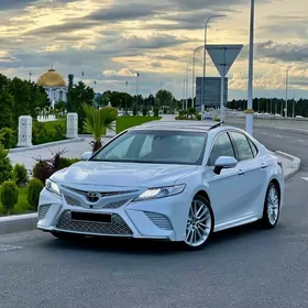 Toyota Camry 2018
