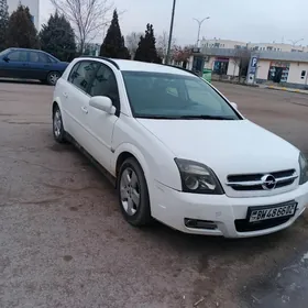 Opel Signum 2003