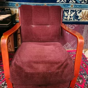 КРЕСЛА 2 ШТУКИ .