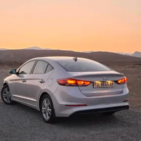 Hyundai Elantra 2018