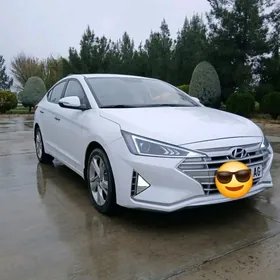 Hyundai Elantra 2019