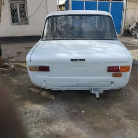 Lada 2104 1985