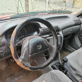 Opel Astra 1993