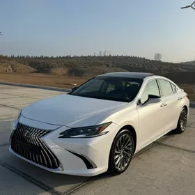 Lexus ES 350 2019