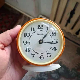 Будильник Механический