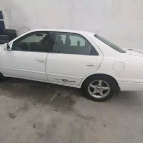 Toyota Camry 1997