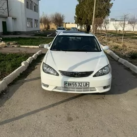 Toyota Camry 2005