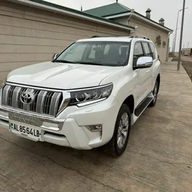 Toyota Land Cruiser Prado 2021