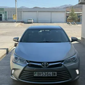 Toyota Camry 2017