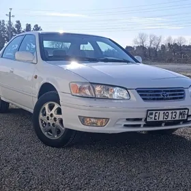 Toyota Camry 1999