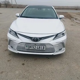 Toyota Camry 2020