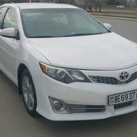 Toyota Camry 2012