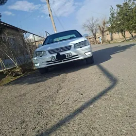 Toyota Camry 1999