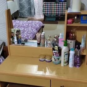 Туалетный столик