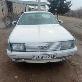 Audi 100 1983