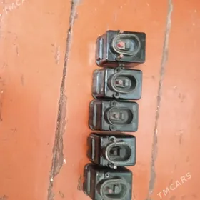 кнопки и реле