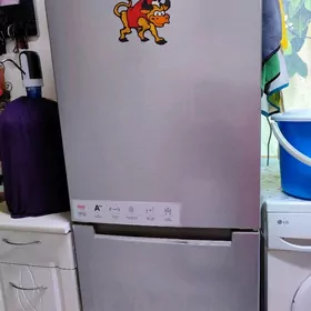 холодильник двухкамерный