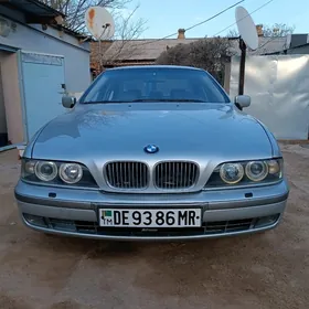 BMW E39 2000