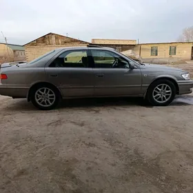 Toyota Camry 2000