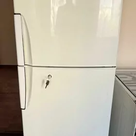 Холодильник HITACHI