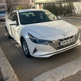Hyundai Elantra 2021