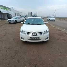 Toyota Camry 2010