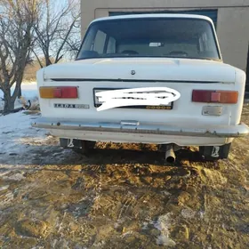 Lada 2104 1985