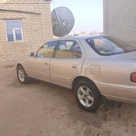 Toyota Camry 1993