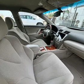 Toyota Camry 2011